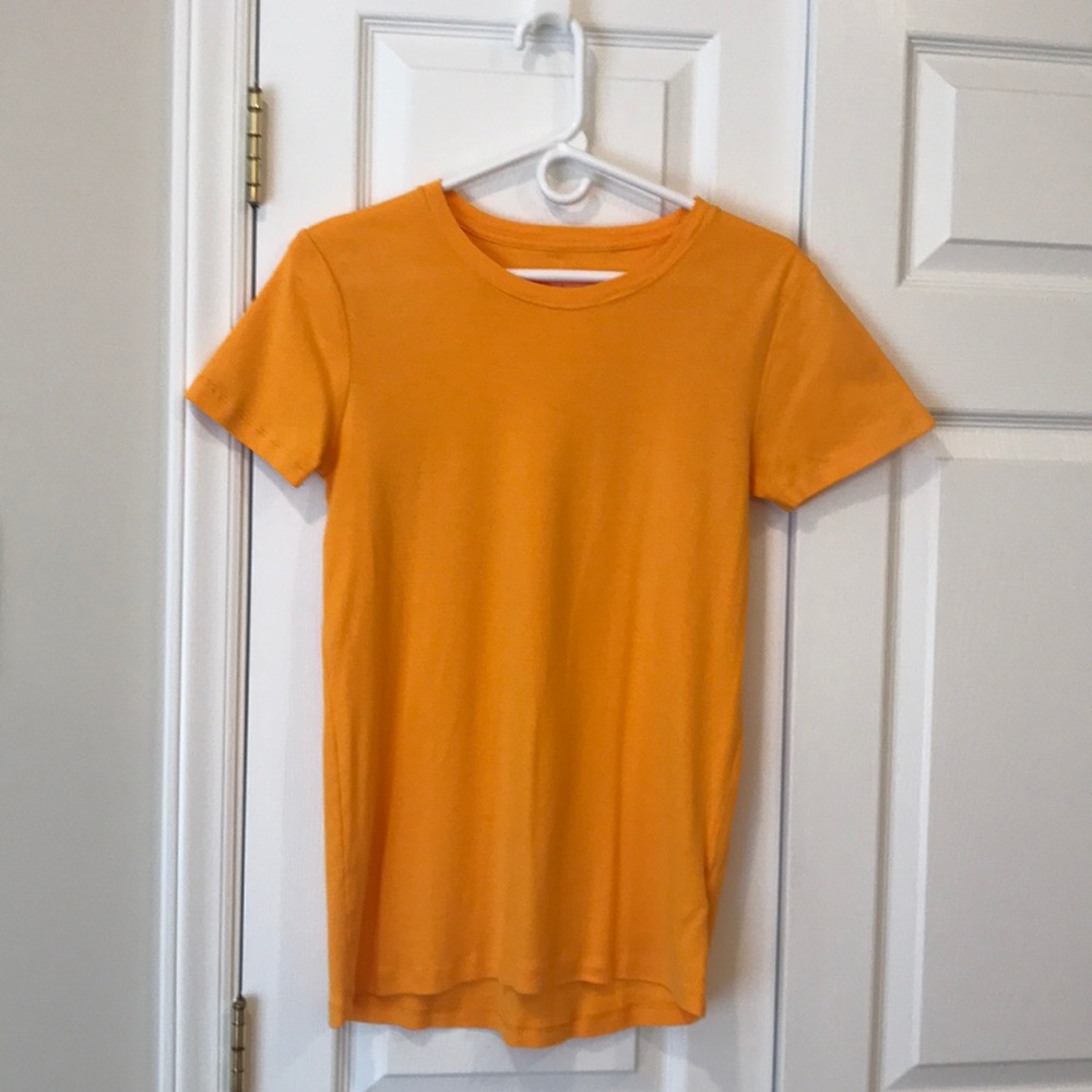 Gap Women’s Favorite Tee Gold Sz Large